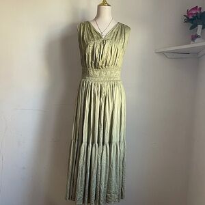 Elegant Green Maxi Dress